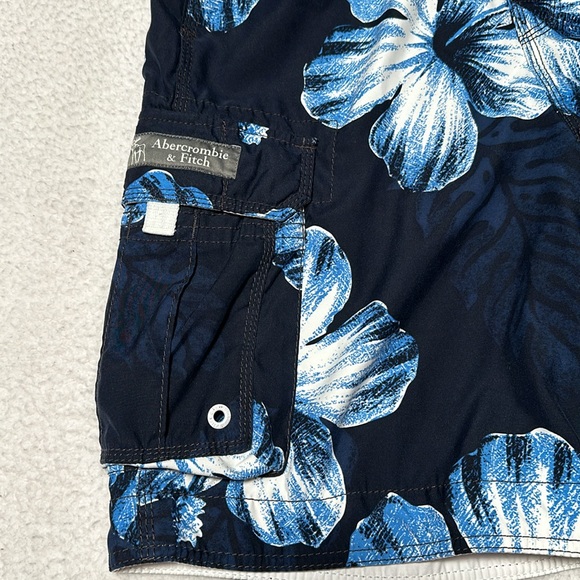 Abercrombie Men’s Blue Swimming Trunks (Plus Free Orange Pair), EUC, Size Medium - Picture 3 of 8